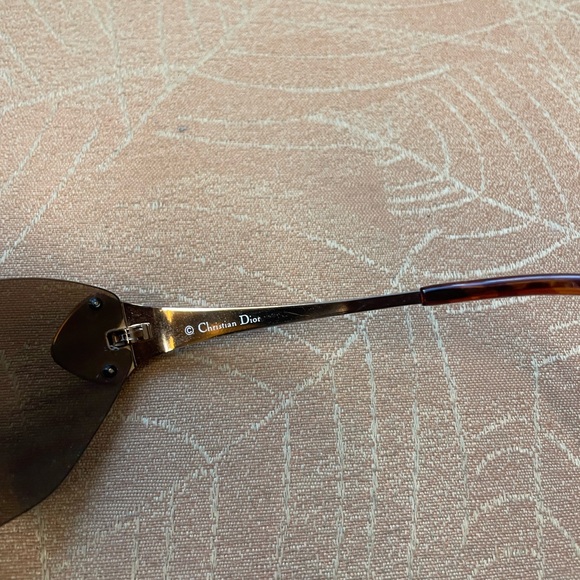 Christian Dior Authentic Meteore Shield Sunglasses in brown, EUC - Picture 7 of 11